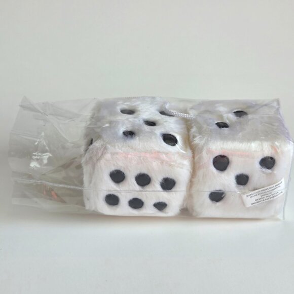 Fluffy White Fuzzy Dice - Retro Style - Picture 2 of 9